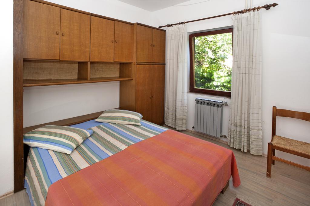 Apartments Mladenka ポレッチ 部屋 写真